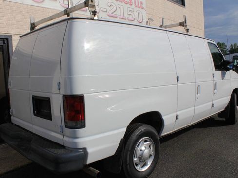 Used 2012 Ford E-250 and Econoline 250 image 9