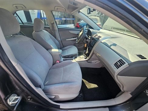Used 2010 Toyota Corolla LE image 11
