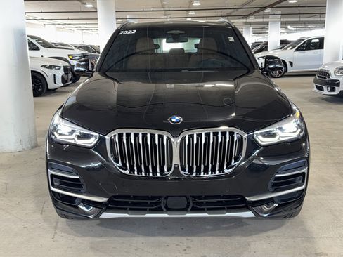 Certified 2022 BMW X5 sDrive40i image 3