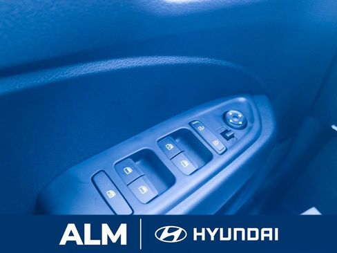 New 2026 Hyundai Venue SEL FWD image 31