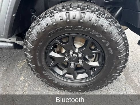Used 2023 Jeep Wrangler Unlimited Sport AWD/4WD image 7