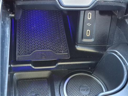 Certified 2025 Mercedes-Benz GLC 300 image 20