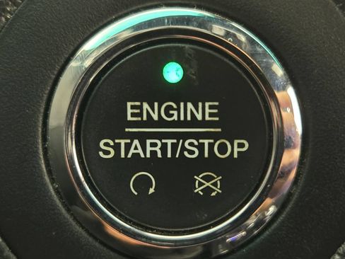 Used 2016 Ford Explorer Limited w/ Equipment Group 301A FWD image 21