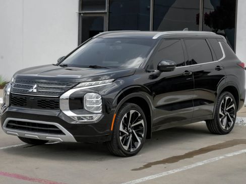 Used 2022 Mitsubishi Outlander SEL FWD image 3