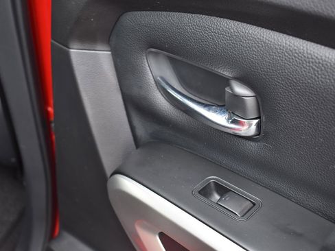 Used 2023 Nissan Titan SV w/ SV Convenience Package image 55