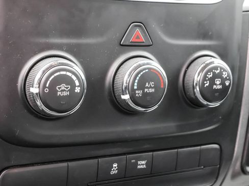 Used 2017 RAM 1500 Express w/ Black Ram 1500 Express Group AWD/4WD image 26
