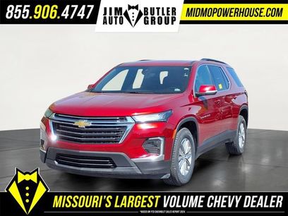 Used 2023 Chevrolet Traverse LT w/ Rear Camera Mirror Package