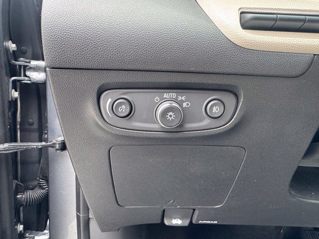 Used 2020 Buick Encore GX Essence w/ Advanced Technology Package AWD/4WD image 16