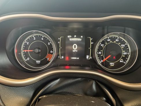 Used 2014 Jeep Cherokee Latitude AWD/4WD image 14