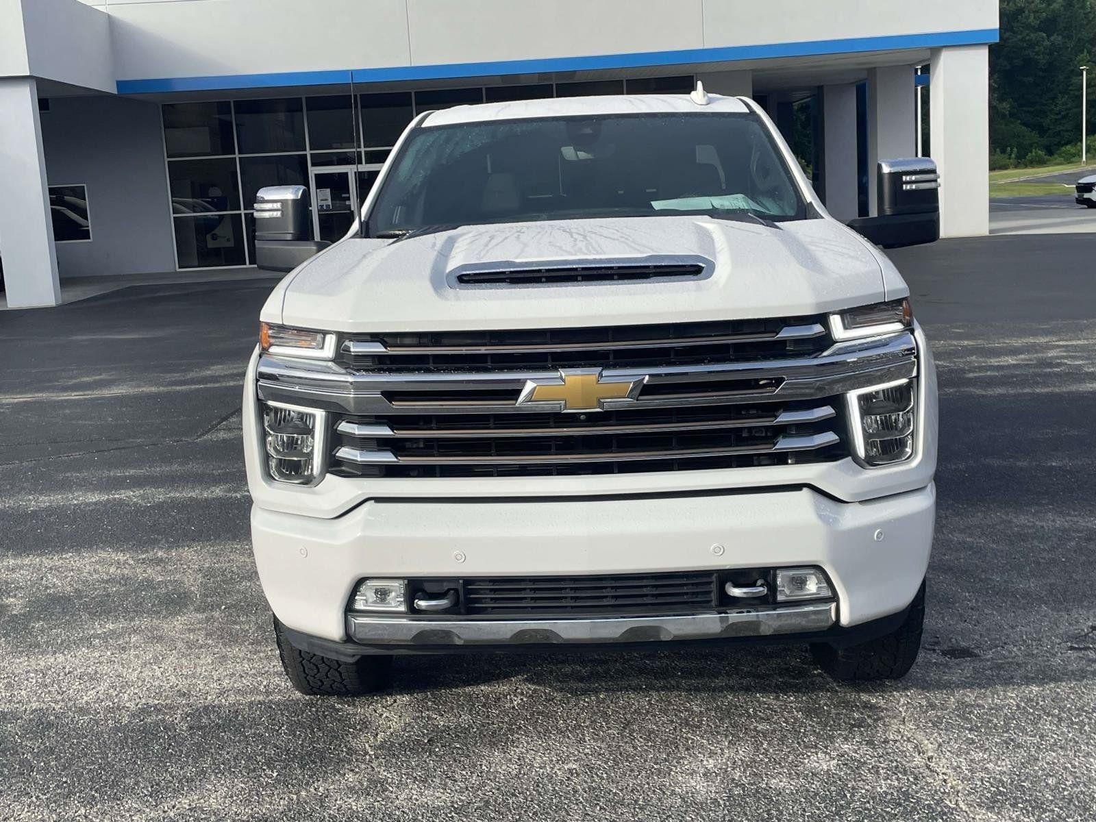 Used 2023 Chevrolet Silverado 2500 High Country w/ Technology Package AWD/4WD image 10