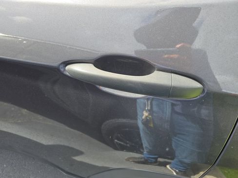 Used 2023 Jeep Compass Sport image 11