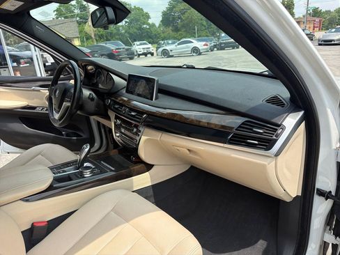 Used 2018 BMW X5 xDrive40e AWD/4WD image 27
