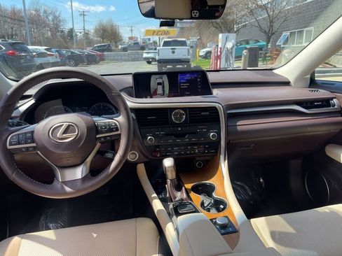 Used 2019 Lexus RX 350 AWD w/ Navigation Package image 11
