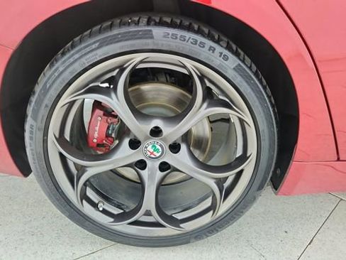 Used 2017 Alfa Romeo Giulia Ti w/ TI 19" Sport Package image 59