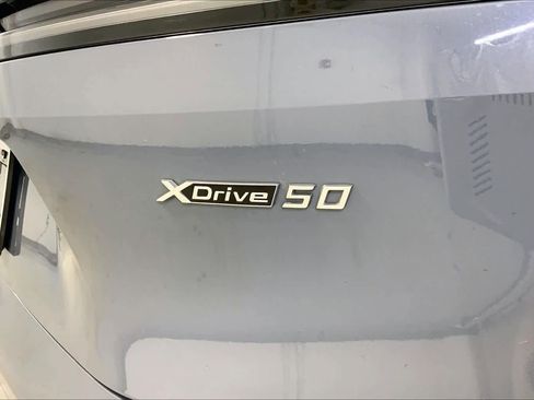 Used 2024 BMW iX xDrive50 w/ Sport Package AWD/4WD image 9