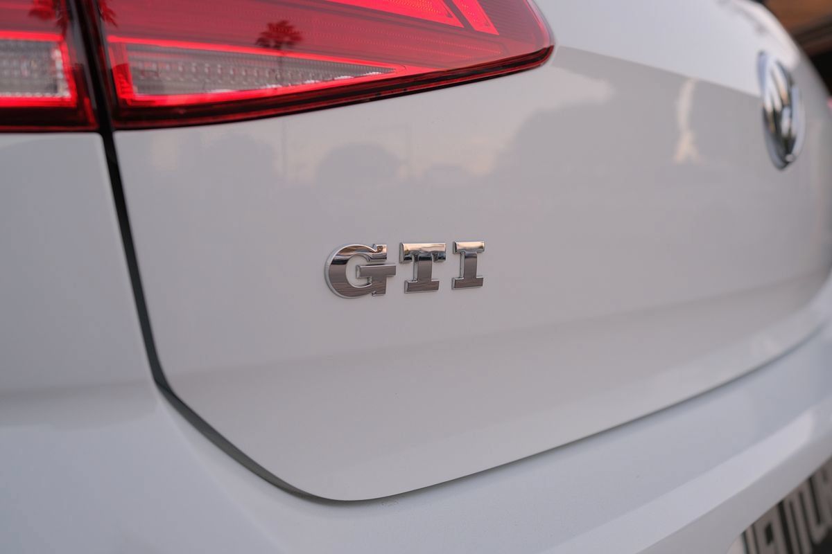 Used 2018 Volkswagen GTI S FWD image 45