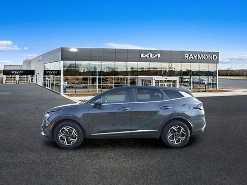Used 2023 Kia Sportage LX FWD image 6
