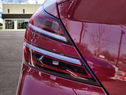 Used 2023 Genesis G70 3.3T w/ Sport Advanced Package image 9