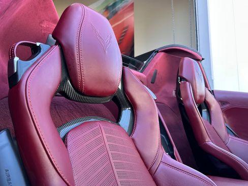Used 2022 Chevrolet Corvette Stingray Premium Conv w/ Z51 Performance Package RWD image 20