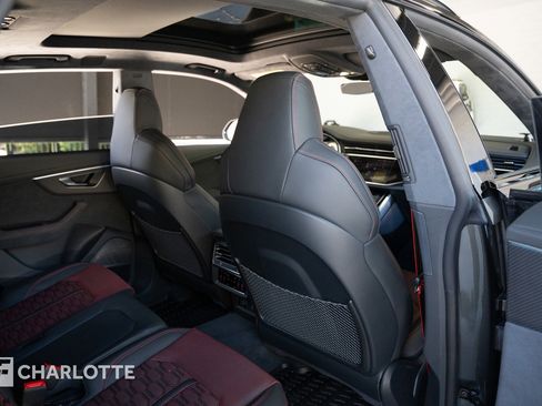 Used 2025 Audi RS Q8 performance image 30