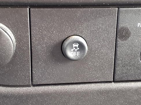 Used 2021 Chevrolet Express 3500 w/ Power Convenience Package image 13