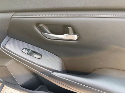 Used 2024 Nissan Sentra SV w/ All-Weather Package FWD image 43