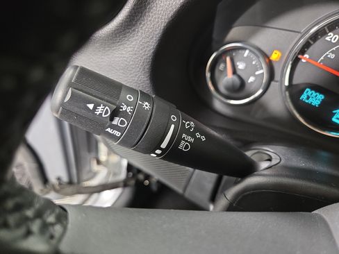 Used 2015 Jeep Wrangler Unlimited Sahara AWD/4WD image 28