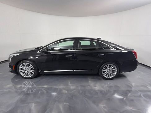 Used 2018 Cadillac XTS Luxury w/ Driver Awareness Package AWD/4WD image 8
