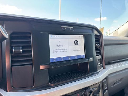 Used 2025 Ford F250 XLT w/ FX4 Off-Road Package AWD/4WD image 18
