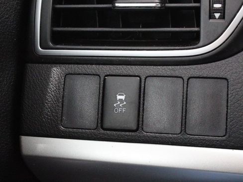 Used 2015 Toyota Camry SE FWD image 26