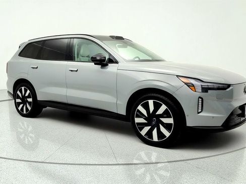 Used 2025 Volvo EX90 Ultra AWD/4WD image 3