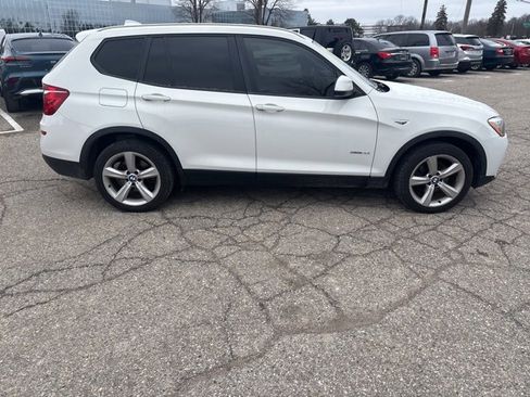 Used 2017 BMW X3 sDrive28i image 2