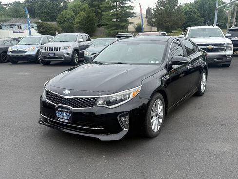 Used 2018 Kia Optima S FWD image 5