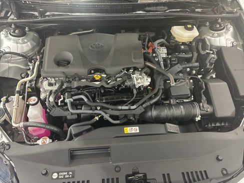 Used 2025 Toyota Camry Hybrid image 9
