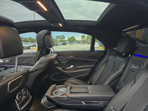 Used 2019 Mercedes-Benz S 560 4MATIC Sedan image 29