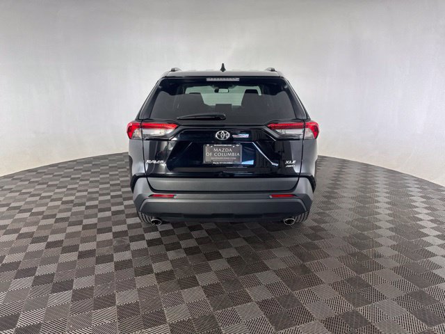 Used 2025 Toyota RAV4 XLE AWD/4WD image 8