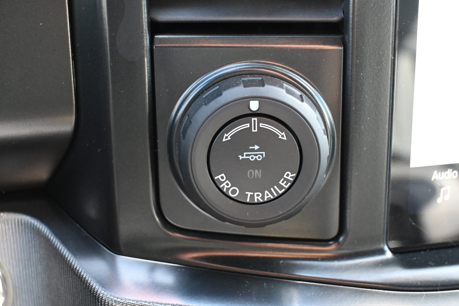 New 2026 Ford F250 Platinum AWD/4WD image 24