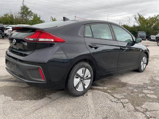 Used 2018 Hyundai Ioniq Blue FWD image 3