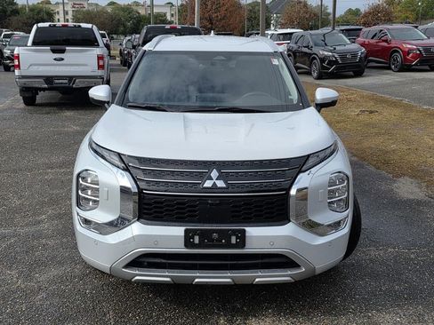 Used 2024 Mitsubishi Outlander SEL image 3