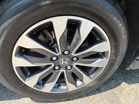 Used 2024 Honda Odyssey EX-L image 40