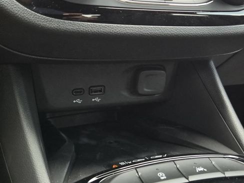 New 2026 Buick Envista Sport Touring w/ Convenience I Package FWD image 19
