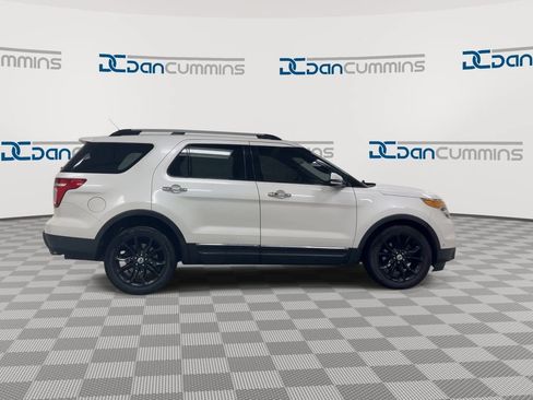 Used 2014 Ford Explorer Limited w/ Equipment Group 302A AWD/4WD image 9