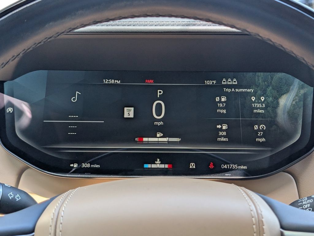 Used 2023 Land Rover Range Rover SE AWD/4WD image 12