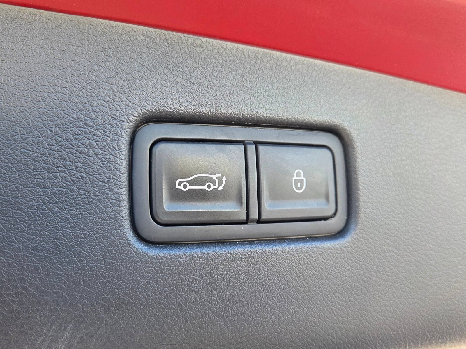 Used 2025 Genesis GV70 2.5T AWD/4WD image 14