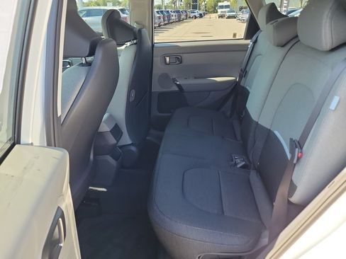 New 2027 Kia Seltos S FWD image 15