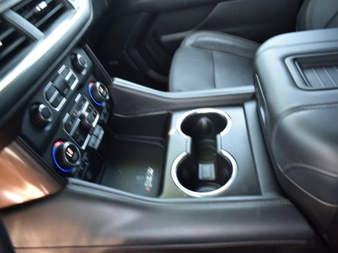Used 2023 Chevrolet Tahoe High Country w/ Premium Package 2 AWD/4WD image 22