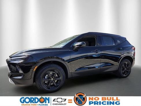 New 2026 Chevrolet Blazer LT w/ Convenience Package FWD image 1