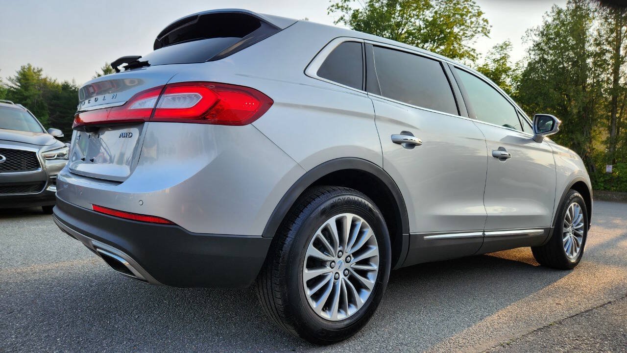 Used 2016 Lincoln MKX Select w/ Select Plus Package AWD/4WD image 16