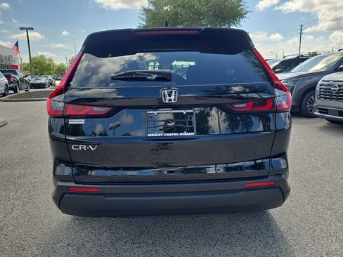 Used 2025 Honda CR-V LX image 7