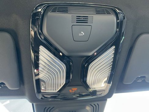 Used 2025 BMW M3 Competition image 17